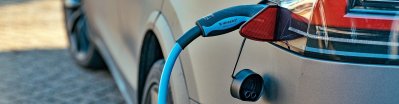 ¿Qué combustible usan los coches híbridos?