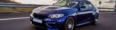 ¿Puede mi pareja o mi hijo conducir mi coche de renting?