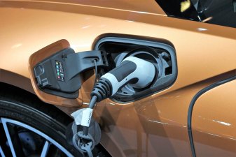 Retrofit: ¿Cómo cambiar un coche de motor diésel a eléctrico?