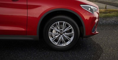 ALFA ROMEO STELVIO (5)