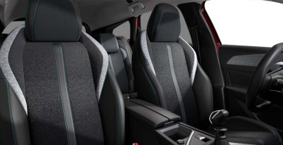 Peugeot 308 sw Allure blue HDI 130CV interior trasera