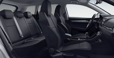 SKODA Karoq Ambition Facelift 2.0 TDI interior perfil