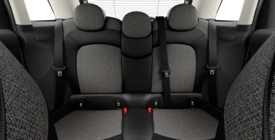 MINI Cooper John Cooper Works interior trasera