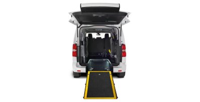 Toyota Proace Verso Shuttle VX Plus exterior trasera 2