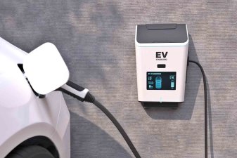 Estos son los youtubers más populares cuya prioridad es conducir un vehículo eléctrico