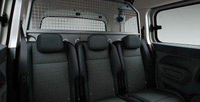 Opel Combo Life 1.5 TD Edition Plus interior trasera