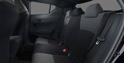 Toyota C-HR Active interior trasera