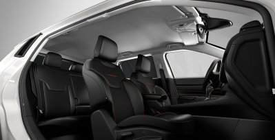 Jeep Compass 4Xe 1.3 PHEV 240CV Trailhawk AT interior trasera