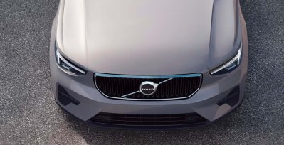 VOLVO XC40 2.0 B3 G Core Auto exterior delantera