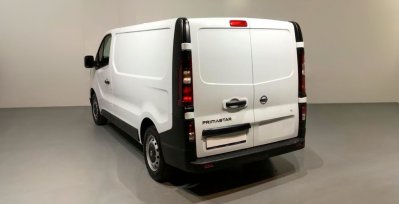 Nissan Primastar Furgón L1H1 130CV exterior trasera