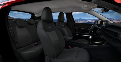 JEEP AVENGER 1.2 G 1.2 ALTITUDE 74kw (100CV) interior trasera