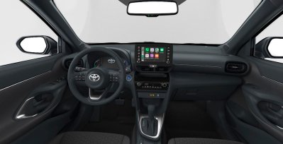 TOYOTA Yaris Cross 120H Active Tech interior delantera