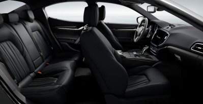 MASERATI GHIBLI GT ULTIMA L4 330CV RWD (AUTOMÁTICO) interior perfil