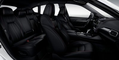 MASERATI LEVANTE MODENAV6 430CV AWD (AUTOMÁTICO) interior perfil