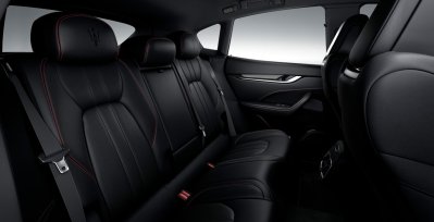MASERATI LEVANTE MODENAV6 430CV AWD (AUTOMÁTICO) interior trasera