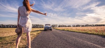 Autoestop en España: ¿Es legal o ilegal hacerlo?