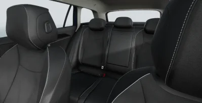 VOLKSWAGEN Passat Business 2.0 TDI 90kW DSG interior trasera
