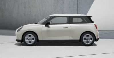 MINI Cooper SE Essential lateral
