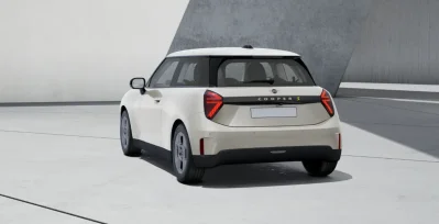 MINI Cooper SE Essential trasera
