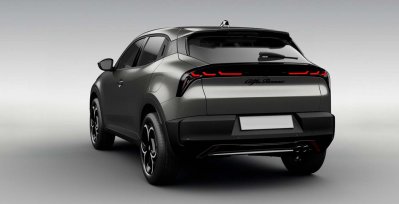 Alfa-Romeo-Junior-Ibrida-Speciale-100kW-136CV-trasera