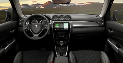 SUZUKI-Vitara-1.4T-Mild-Hybrid-S2-interior-delantera