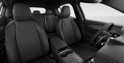 MASERATI-Grecale-L4-MHEV-AWD-interior-delantera-II.webp