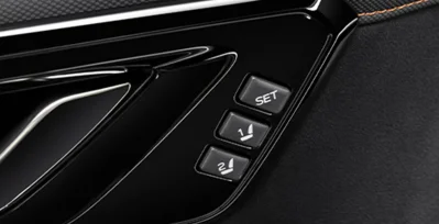 Subaru-Forester-2.0i-Hybrid-Field-CVT-interior-botonoes.webp