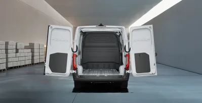 Mercedes-Benz Sprinter 315 CDI Medio Pro interior trasera
