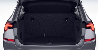 Skoda Kamiq 1.0 TSI DSG Ambition interior trasera