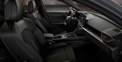Cupra León eTSI DSG interior perfil