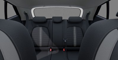 Hyundai i-- klass --cv auto- interior trasera