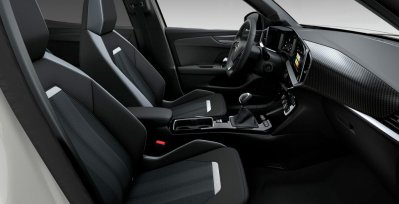 OPEL Mokka 1.2T GS 130cv interior perfil