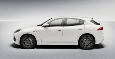 MASERATI GRECALE GT L4 MHEV 300CV AWD(AUTOMÁTICO) blanco exterior perfil