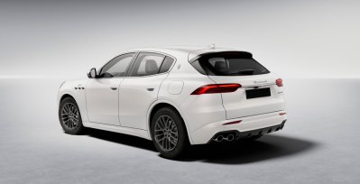 MASERATI GRECALE GT L4 MHEV 300CV AWD(AUTOMÁTICO) blanco exterior trasera
