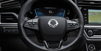 KGM Korando G15 GLP Urban Plus 4x2 interior volante