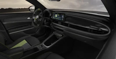 Abarth 600e Turismo interior delantera II
