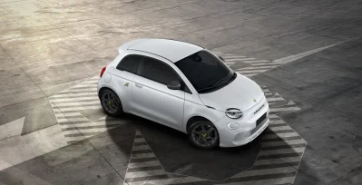 Abarth 500e 42kWh lateral