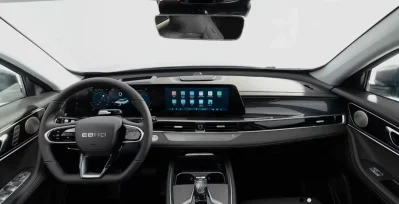 EBRO S700 1.6 TGDI Luxury 7 DCT interior delantera