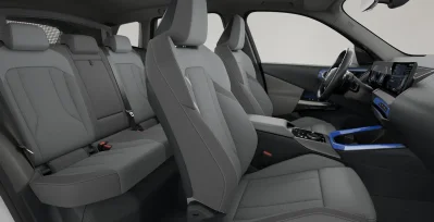 BMW-X3-20d-xDrive-QS-interior-trasera.webp