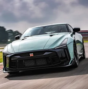 Renting Nissan GT-R | Particulares, Empresas y Autónomos - Acabados y diseno del Nissan GT R