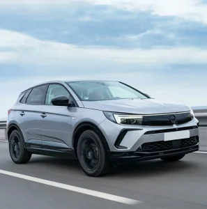 Renting Opel Grandland | Particulares, Empresas y Autónomos - Acabados y diseno del Opel Grandland