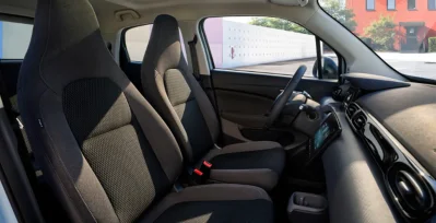 Leapmotor T03 BEV 37.3kWh Design AT interior delantera II