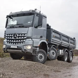 Renting de Camiones Mercedes | Particulares, Empresas - Camiones Mercedes de construccion en renting