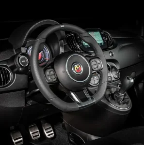 Abarth 595 Configurador | Configurar | Simulador y Extras - Diseno interior del Abarth 595