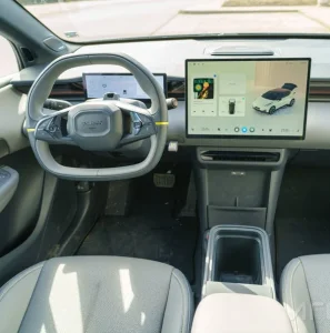 Lynk &amp; Co Configurador | Configurar | Simulador y Extras - Diseno interior del Lynk co 02