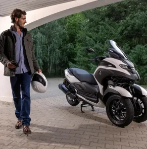 Renting Motos 3 Ruedas | Precios Sin Entrada - Una nueva forma de conducir sin comprar y ahorrando dinero Motos 3 Ruedas