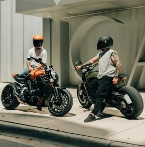 Renting Motos Naked | Precios Sin Entrada - Una nueva forma de conducir sin comprar y ahorrando dinero Motos Naked