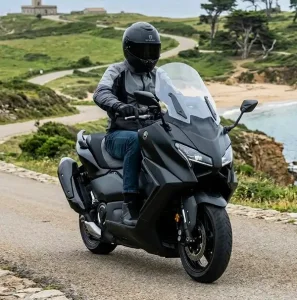 Renting Motos Yamaha TMAX | Precios Sin Entrada - Una nueva forma de conducir sin comprar y ahorrando dinero Yamaha TMAX