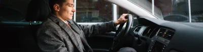 ¿Qué es el salpicadero del coche? Partes y funciones