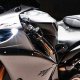 Y las motos... ¿Pueden usar el arcén?